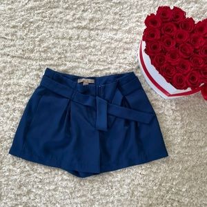 Adorable tie waist Forever21 shorts. Super cute and girly❤️❤️